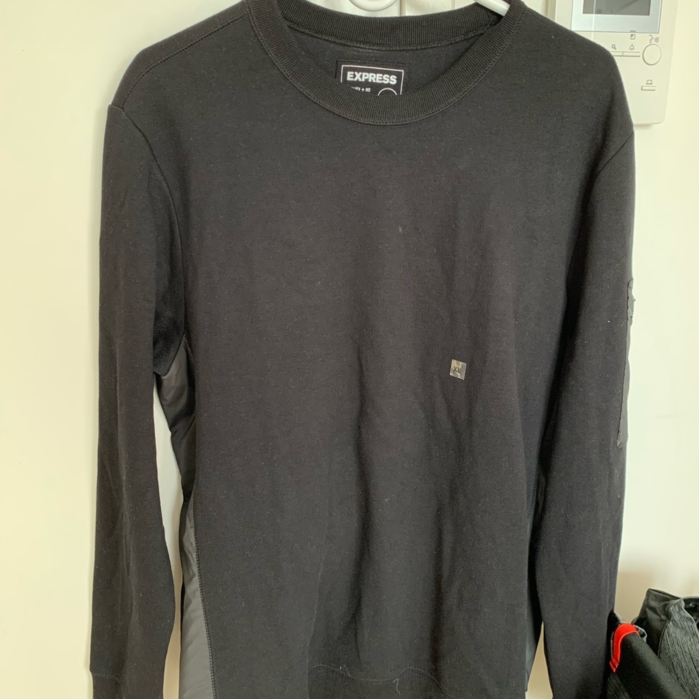 Express Men’s Long Sleeve